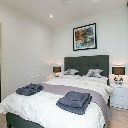 Deluxe Apartments By Heathrow Harmondsworth Ngoại thất bức ảnh