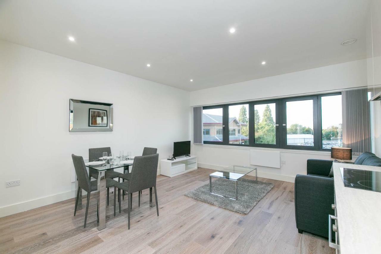 Deluxe Apartments By Heathrow Harmondsworth Ngoại thất bức ảnh