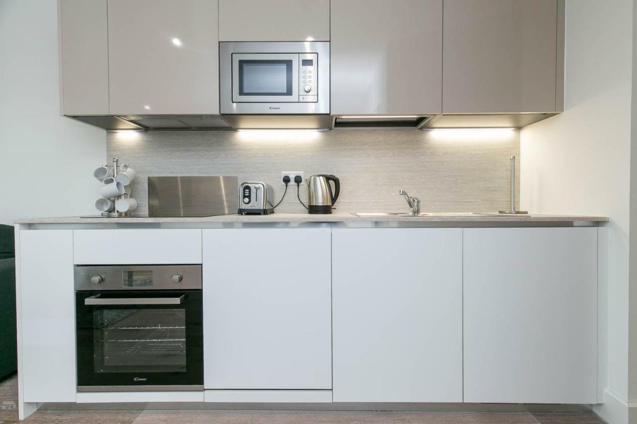 Deluxe Apartments By Heathrow Harmondsworth Ngoại thất bức ảnh