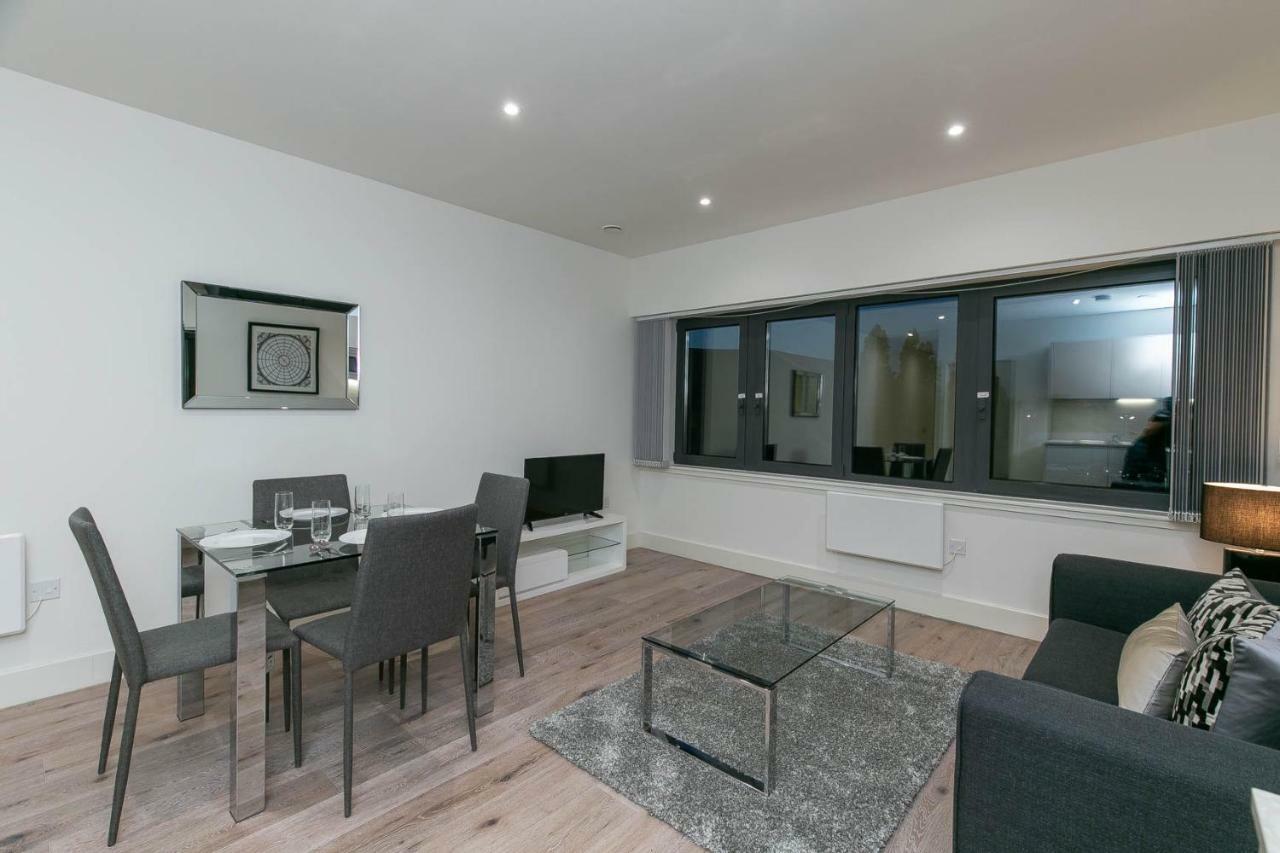 Deluxe Apartments By Heathrow Harmondsworth Ngoại thất bức ảnh