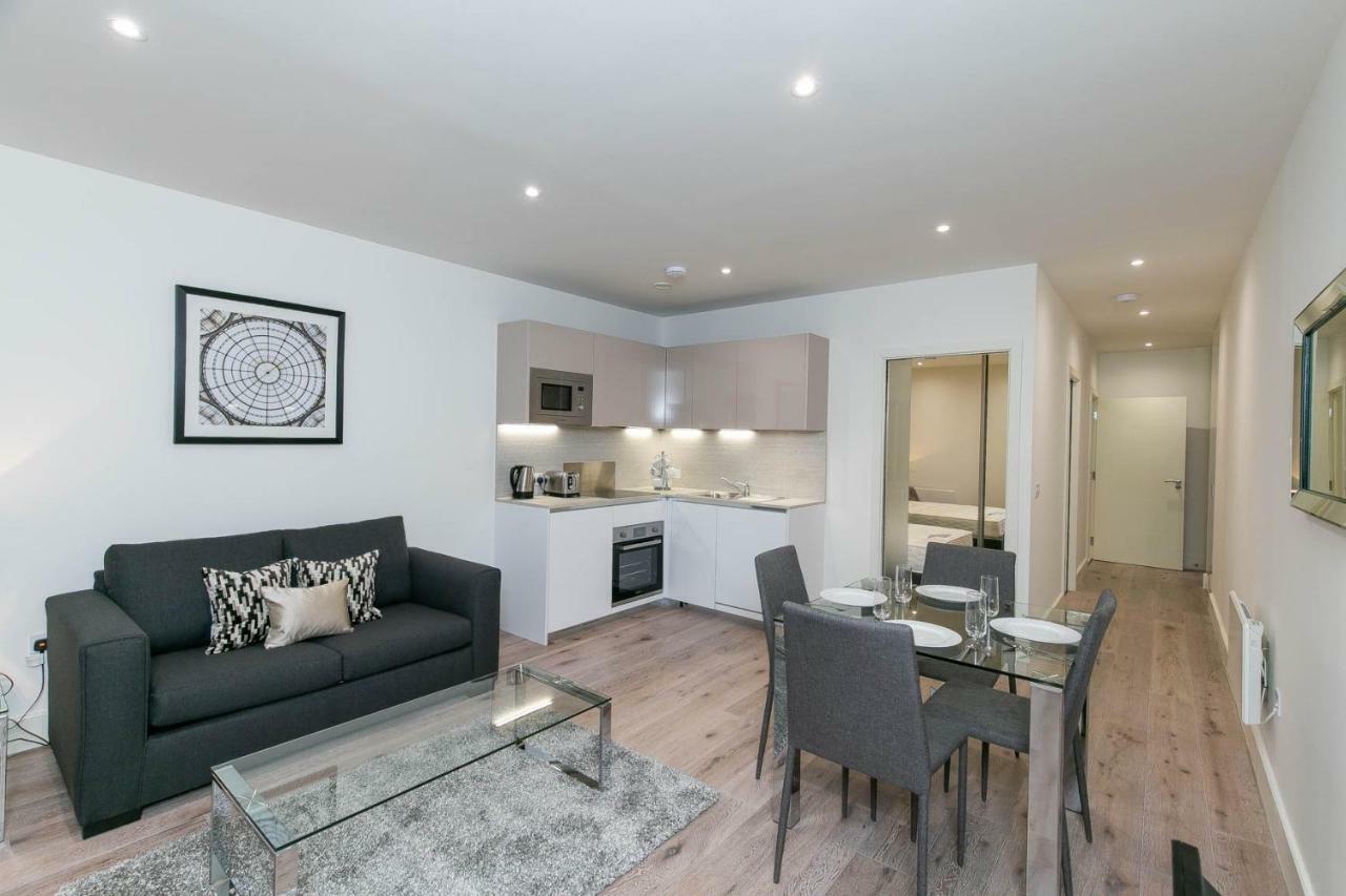 Deluxe Apartments By Heathrow Harmondsworth Ngoại thất bức ảnh