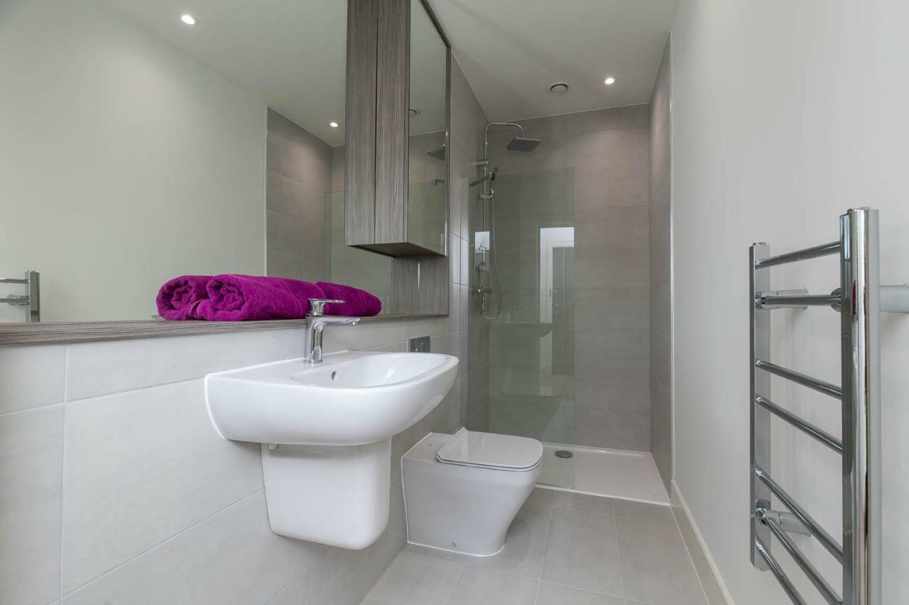 Deluxe Apartments By Heathrow Harmondsworth Ngoại thất bức ảnh